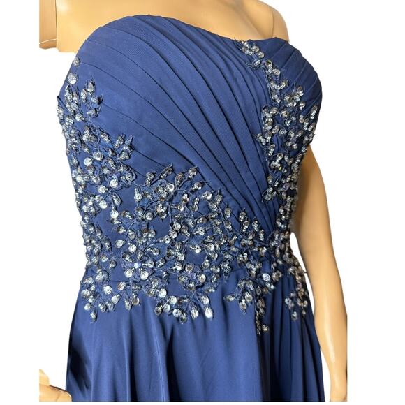 Alyn Rose Designs sweetheard strapless navy embellished pleated gown size 6 - Picture 14 of 17